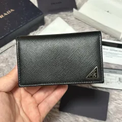 未使用/新品 PRADA プラダ サフィアーノ 三角ロゴ カードウォレット ブラック