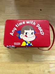 フジヤ ペコちゃん 缶 大型缶 昭和レトロ スチール缶 - メルカリ