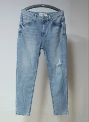 GUESS デニムジーンズ スクラッチ ウォッシングデニム 33 テーパードジーンズ