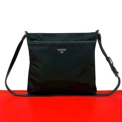 極 美品 袋付 LOEWE ロエベ ヴィンテージ アナグラム ロゴ 刻印 レザー 本革 ミニ ショルダーバッグ ポシェット サコッシュ ベージュ 81369 極 美品 袋付 LOEWE ロエベ ヴィンテージ アナグラム ロゴ 刻印 レザー