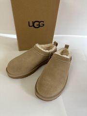 UGGクラッシックスリッパ susu様専用です。 - メルカリ