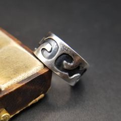 15号 ビンテージ 銀の指輪 シルバーリング 不定形 アート 波打ち 925 