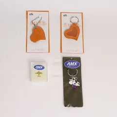[ST] 未使用品 JAL 天草エアライン キーホルダー 3点 ピンバッジ 1点 4点セット おまとめ品 キャラクター グッズ AMX 飛行機 LAZY SUSAN  ハート 型 恋する東京。限定品 非売品 特典のサムネイル