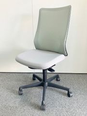 定価約7万 フルーエントチェア オカムラ グレー系 学習チェア リング 
