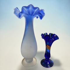 青いガラス花瓶2個セット高さ25㎝ - メルカリ