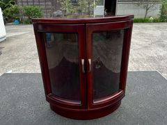 カリモク KARIMOKU コーナーキャビネット 赤茶 ☆カリモク KARIMOKU コーナーキャビネット ガラス扉 木製 赤茶