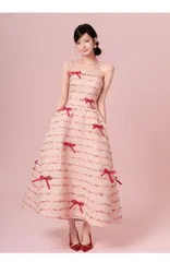 ピンクカラーロングドレス 抹胸デザイン リボン装飾 Aラインスカート 中腰シルエット レディース エレガント 上品 フォーマルドレス 結婚式 婚約式 敬酒用 成人式 誕生日パーティー 宴会ドレス 華やか 可愛い 高見え 美シルエット 着映え 送料無料