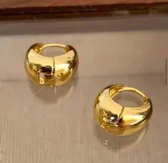 ドロップ ゴールド ピアス かわいい K18 アクセサリー ジュエリー 存在感 人気 流行 トレンド おしゃれ ブランド 女性 プレゼント ギフト レディース オシャレ 可愛い 大人 大人可愛い フープ ドロップピアス プレゼント シンプル ラグジュアリー