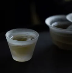 ガラス製 茶杯 2点セット（白濁）