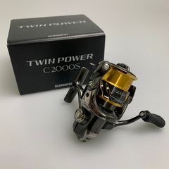 美品】シマノ 20 ツインパワー C2000S（箱・付属品・PE0.3号付き
