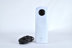 RICOH THETA SC ブルー 360度カメラとTM-3(自撮り棒) - メルカリ RICOH THETA SC ブルー 360度カメラとTM-3(自撮り棒) - メルカリ