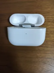 （正規品）Apple AirPods Pro 2世代 充電ケース　Lightningモデル　A2700