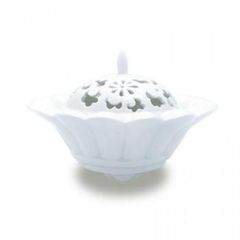 極美品】三川内焼（平戸焼） 白磁 菊花細工 香合 小物入れ ※箱なし