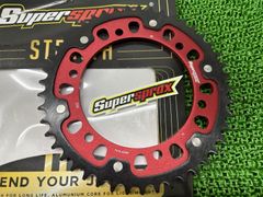 Supersprox製GPZ900R リアスプロケット 赤 社外 中古 バイク 部品