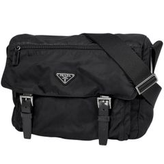Gカード付き/美品】PRADA サコッシュ 三角ロゴ 黒 白タグ BT7372