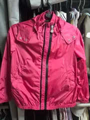 モンクレールキッズ ウィンドブレーカー