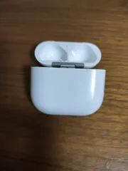 （正規品）Apple AirPods 第4世代 充電ケースのみ　ノイキャン有り