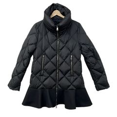Moncler モンクレール Sacaiとのコラボダウンベスト Shinobu - メルカリ