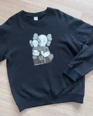 UNIQLO KAWS コラボ スウェット M サイズ