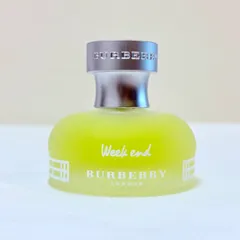 新品　BURBERRY weekend for woman eau de parfum バーバリー　ウィークエンド　フォーウィメン　フォーウーマン　オーデパルファム　香水　30ml
