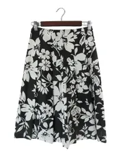 i co:ne スカート ウエスト ファスナー ミモレ丈 花柄  サイズウエスト61 白 黒 QQQ 