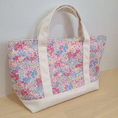 トートバッグ ハンドメイド　花柄　キャンバス　ピンク　小花柄