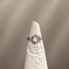 ハンドメイド シルバー925 シルバーリング 虹入りツァボライト - メルカリ