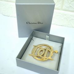 3014-4 極美品✨Dior ブローチ CD ロゴ 希少 刻印 - メルカリ