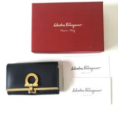 ✨美品✨　サルヴァトーレ・フェラガモ　Salvatore Ferragamo  キーケース　ダークネイビー　ゴールド金具　372のサムネイル
