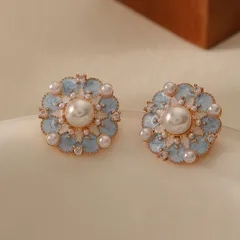 パーティー用 パール イヤーアクセサリー フレンチ風 フラワーピアス 軽奢 高級感 ヴィンテージ風 上品 中古スタイル
