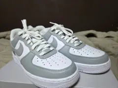 ナイキ エアフォース 1 ロー 白 グレー (265/実際に着用 1回) *The First 価格*
