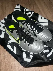 ナイキ ティエンポ レジェンド 10 プロ TF 240