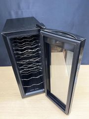 WIE 8本 電子ミニワインクーラー WIWCTE8BFGADX-JP 冷蔵庫 - メルカリ