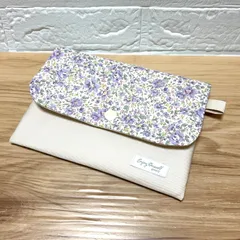 ファスナーポケット付きマルチケース　母子手帳ケース　お薬手帳入れ　通院セット　通帳入れ　リバティ生地使用