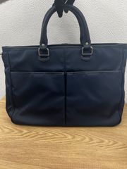 美品 シップス トートバッグ レザー A4・PC収納・肩掛可能 黒 - メルカリ