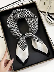 アクセサリー レディース スカーフ 1個 新作夏ファッション文字プリントヘアバンド、多用途バンダナ、ヴィンテージ馬柄シルクスカーフ、ミニマリストラグジュアリーサテンスカーフ、ヘアバンド、ヘッドスカーフ、ヘアフープと