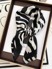 アクセサリー レディース スカーフ 1枚 高級ブランド レオパード柄スカーフ、女性用フェイクシルクネッカチーフ、カジュアル 多用途 装飾用小さめスカーフ、ドレスコーディネートに最適