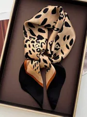 アクセサリー レディース スカーフ 1枚 高級ブランド レオパード柄スカーフ、レディース フェイクシルク ネッカチーフ、カジュアル 多用途 装飾用小さめスカーフ