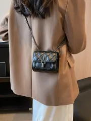 バッグ レディース ショルダーバッグ ミニ キルティング チェーン ストラップ 単色 スクエアバッグ キルティング