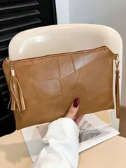 バッグ レディース クラッチバッグ 2025年新作 韓国版 エンベロープバッグ レディースファッション タッセル スプライシング エンベロープ レディースバッグ タッセル ショルダー ハンドバッグ スモールスクエア