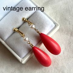 美品【ボリューミーなモード系✤赤×彫金風マットゴールド 