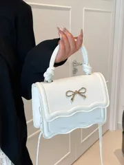 バッグ レディース ハンドルバッグ ファッション 無地 ハンドバッグ、カジュアル しわ加工 フラップ スクエアバッグ ちょう結び金属ロック式、トート ショルダー クロスボディバッグ レディース、春夏新作