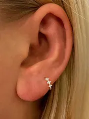 ジュエリー レディース イヤーアクセサリー 1個 925スターリングシルバー キュービックジルコニア シャイニーフープピアス 18Kゴールドメッキ 上部耳軟骨ヘリックススタッズ レディース デイリー ウェディング