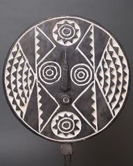 商品名: ブワ族 フクロウの仮面（アフリカ伝統工芸品） - メルカリ