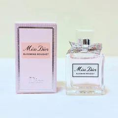 新品　Dior Miss Dior BLOOMING BOUQUET ディオール　ミスディオール ブルーミングブーケ　オードトワレ　香水　5ml