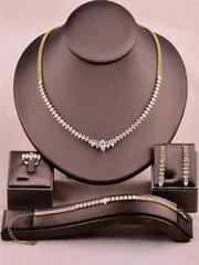 ジュエリー レディース セット 1セット ゴールドカラー キュービックジルコニア ジュエリーセット ピアス、ネックレス、ブレスレット、リングが含まれる、4点入り レディース宝石アクセサリー パーティー、ダンス、祝賀