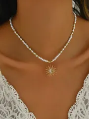 ジュエリー レディース ネックレス 1個 ファッショナブルなニッチデザイン フェイクパール ビーズ 太陽と月のペンダントネックレス、日常着やパーティーの装飾に適しています