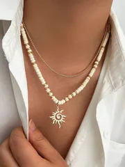 ジュエリー メンズ ネックレス セット ボヘミアン調 2個 スパイラル 太陽 ペンダント ココナッツシェル ビーズネックレス、カジュアルバケーション チャーム アクセサリー メンズ