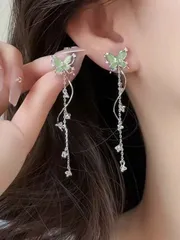 ジュエリー レディース イヤーアクセサリー  蝶々ピアス 2個セット、グリーンの蝶々タッセルペンダントピアス、可愛らしくファッショナブル、女性の日常着、バカンス、パーティーに適しています