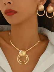 ジュエリー レディース セット 3点セット エレガントネックレス + ピアス ジュエリー、ファッションゴールデンフラットスネークチェーン、幾何学的中空円ペンダントコンビネーションデザイン、鎖骨チェーン デイリー、ホ